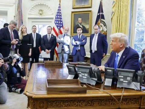 Ông Trump chỉ đạo hành động cứng rắn với Iran