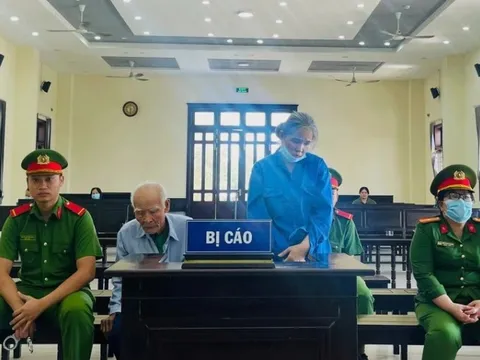 Cha già 85 tuổi lĩnh án do nhận tội Giết người thay con gái