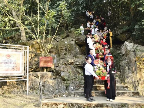 Đặc sắc lễ hội Động Tiên giữa núi rừng Tuyên Quang