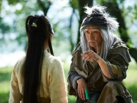 Ngoài Hàng long thập bát chưởng Hồng Thất Công còn sở hữu nhiều võ công lợi hại