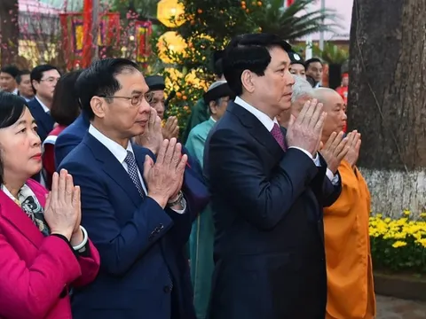 Chủ tịch nước Lương Cường chủ trì Lễ dâng hương khai Xuân tại Hoàng thành Thăng Long