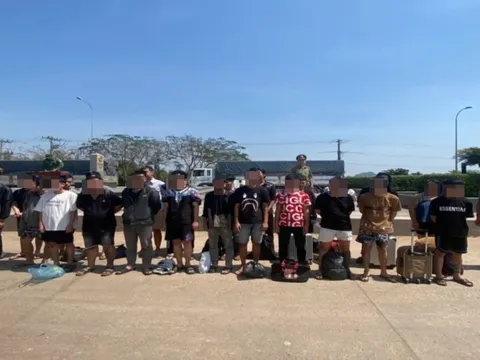 Kiên Giang: Tiếp nhận 24 công dân dính bẫy "việc nhẹ, lương cao" từ Campuchia