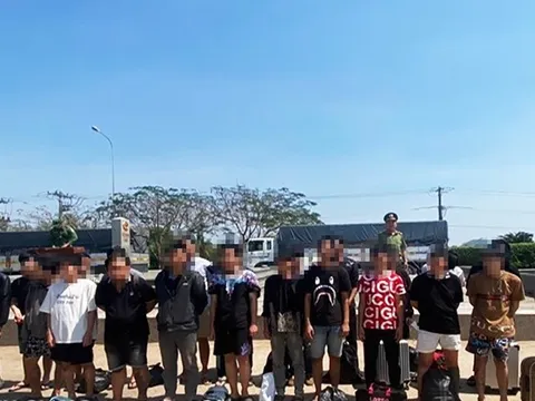 Kiên Giang: Tiếp nhận 24 công dân Việt Nam bị lừa sang Campuchia làm việc