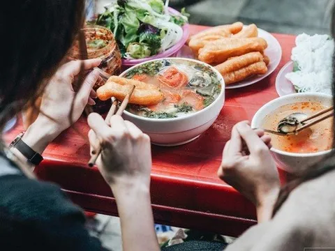 Chuyện phụ thu ngày Tết