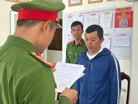 Bắt nhân viên nhà hàng dùng cồn y tế pha chế rượu làm 2 du khách tử vong