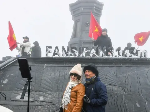 Đỉnh Fansipan được dự báo sẽ có băng tuyết vào cuối tuần này