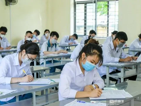 Bản tin 8/2: Bỏ xét tuyển sớm có lợi cho thí sinh thi đại học