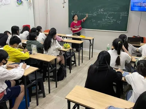 Gốc của dạy thêm học thêm