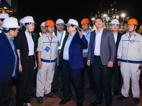 Thủ tướng yêu cầu Hòa Phát sản xuất ray thép đường sắt tốc độ cao Bắc - Nam