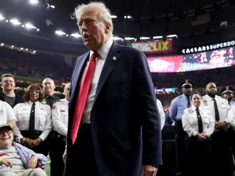 Ông Trump và bước đi có thể khiến cuộc chiến thương mại toàn cầu lan rộng