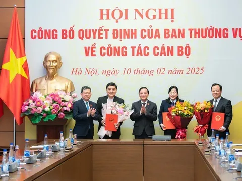 Công bố quyết định của Ban Thường vụ Đảng ủy Quốc hội về công tác cán bộ