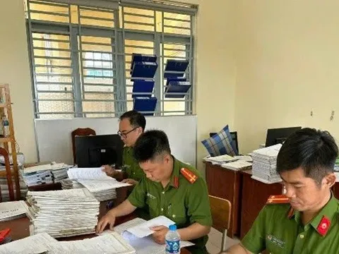 Khởi tố, bắt tạm giam Chủ tịch UBND huyện Long Thành (Đồng Nai)