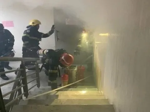 Gần 30 người thoát nạn trong vụ cháy tòa nhà ở Hà Nội
