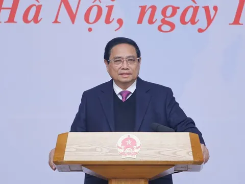 Thủ tướng: Các ngân hàng cần hy sinh một phần lợi nhuận để giảm lãi suất cho vay, hỗ trợ nền kinh tế, người dân, doanh nghiệp