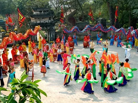 Tháng giêng là...