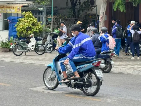 Bình Thuận: Học sinh vi phạm giao thông, cơ sở giáo dục sẽ bị đánh giá thi đua
