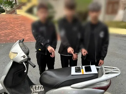 Công an thông tin về vụ nhóm thiếu niên dùng dao cướp tài sản người đi đường