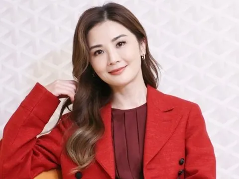 Nữ ca sĩ nổi tiếng quay lại với thiếu gia sòng bạc, sau hơn một năm chia tay