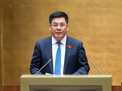 Bộ Công Thương Nguyễn Hồng Diên báo cáo về cơ chế, chính sách đặc thù xây dựng Dự án Điện hạt nhân Ninh Thuận