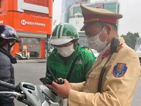 Người dân được xem lại hình ảnh vi phạm trích xuất từ camera