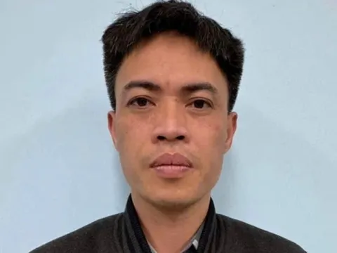 Khởi tố tài xế Lexus đánh nam shipper ở Hà Nội