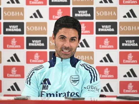 Arsenal sẵn sàng chiêu mộ một tiền đạo tự do
