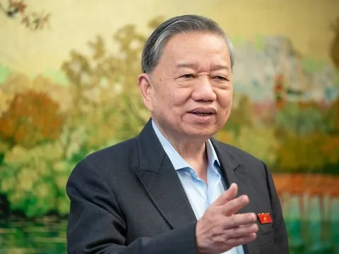 Tổng Bí thư Tô Lâm: Khi lựa chọn công nghệ, không chọn rẻ mà phải đi tắt đón đầu