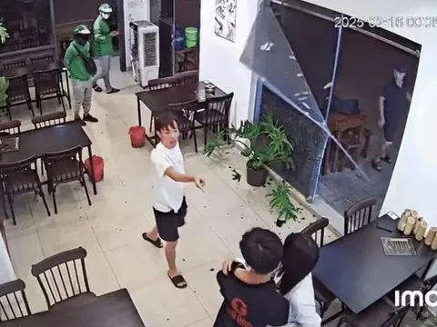 Trêu ghẹo cô gái bị phản ứng, người đàn ông đập phá quán ăn