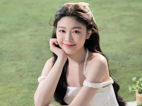 Con gái MC Quyền Linh "đập hộp" tài sản khủng ở tuổi 19