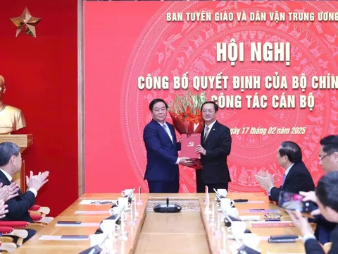 Bộ trưởng Huỳnh Thành Đạt làm Phó Trưởng Ban Tuyên giáo và Dân vận Trung ương