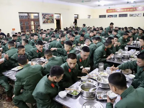 Những bước chân đầu tiên trong quân ngũ