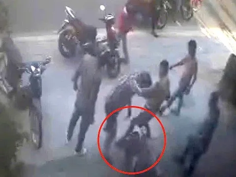 Xác minh vụ nhóm đối tượng tấn công nam thanh niên sau va chạm giao thông ở Bình Dương