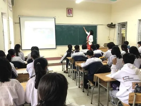 Thực hiện các hoạt động giáo dục trong nhà trường theo quy định khi Thông tư về dạy thêm, học thêm có hiệu lực