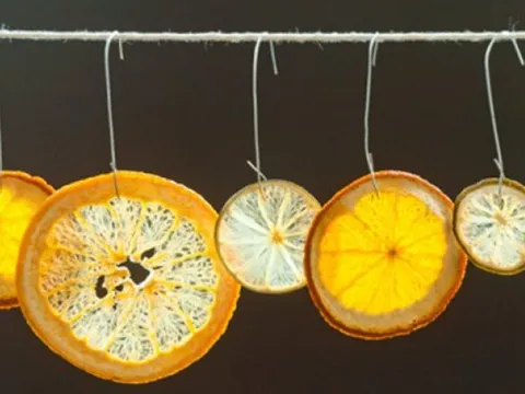 Vỏ cam quýt đừng vứt đi, áp dụng mẹo hay này bất ngờ công dụng "vàng 10"
