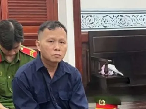 3 con nghiện đang giao dịch mua bán ma túy thì bị công an ập vào bắt quả tang