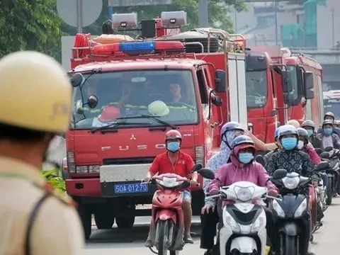 Sợ vượt đèn đỏ, không nhường đường cho xe ưu tiên có bị phạt không?