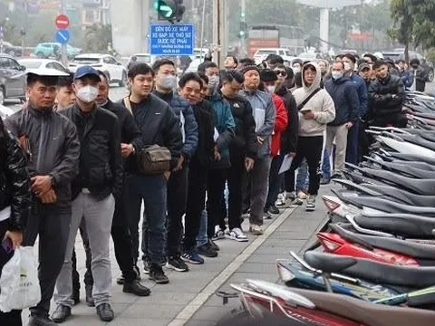 Quá tải cấp đổi giấy phép lái xe: Đừng đổi theo “phong trào“