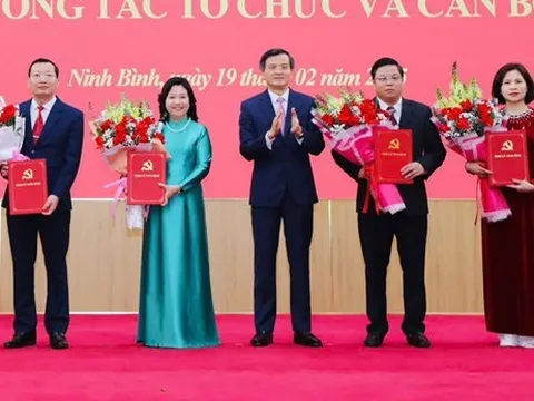Bà Bùi Mai Hoa làm Trưởng Ban Tuyên giáo và Dân vận Ninh Bình