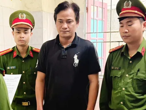 Được bạn tin tưởng giao đứng tên hợp đồng mua đất, cặp vợ chồng bán lấy tiền tiêu xài