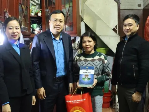 Công đoàn Thủ đô chăm lo lao động nữ có hoàn cảnh khó khăn