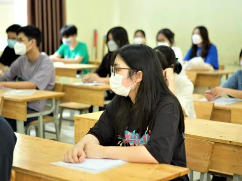 Bản tin 21/2: Hơn 70 trường đại học công bố xét tuyển học bạ 2025