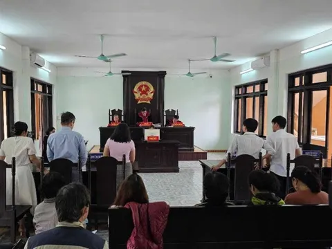 Bảo hiểm Nhân thọ Phú Hưng thua kiện