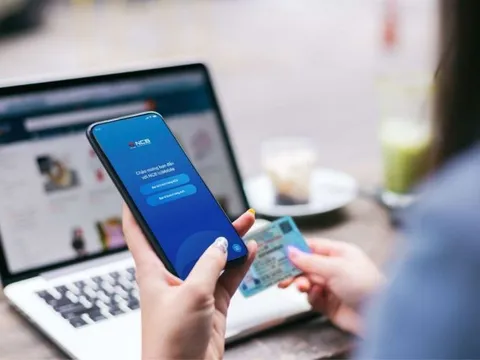 Thống đốc NHNN yêu cầu tổ chức tín dụng chủ động xử lý rủi ro trên môi trường số