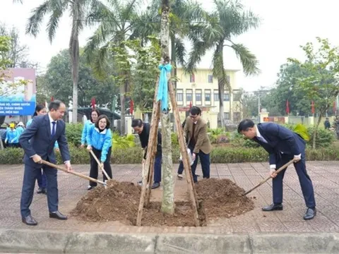 Huyện Gia Lâm phát động phong trào thi đua “Sáng - Xanh - Sạch - Đẹp” năm 2025