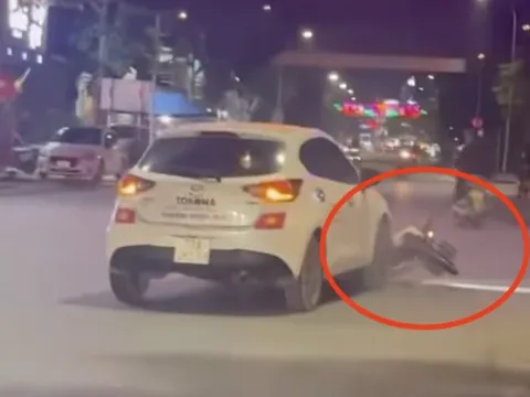 Bắt khẩn cấp tài xế ô tô kéo lê xe máy bỏ chạy sau tai nạn
