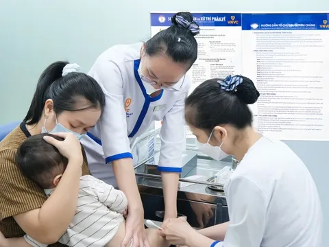 Sẽ đưa vaccine phòng bệnh tay chân miệng về Việt Nam