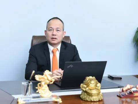 Chứng khoán APG: Cú sảy chân mang tên Louis Holdings và pha thoát hàng của Chủ tịch Nguyễn Hồ Hưng