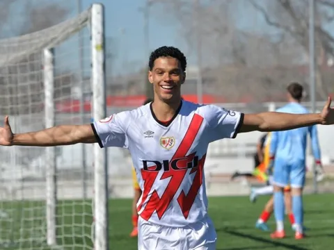 Con trai của Eto'o lập hat-trick sau màn ra mắt tại La Liga