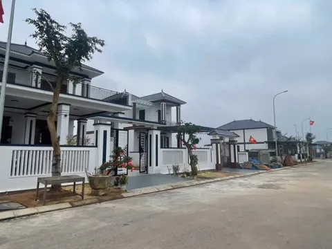 Nhường đất cho cao tốc, người dân an cư trong những ngôi nhà tiền tỷ