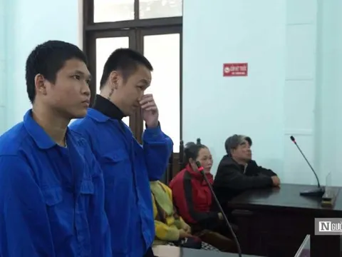 Dùng dao và kéo gây thương tích cho 1 người, 2 nam thanh niên trả giá đắt